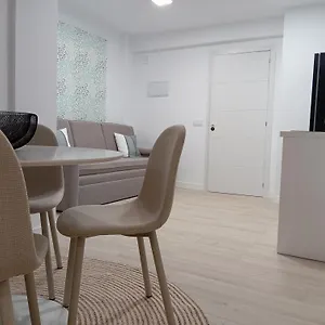 occa-suites-apartments.es-andalucia.com/